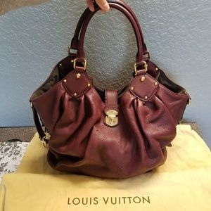 Louis Vuitton Authentic Mahina hobo bag burgundy